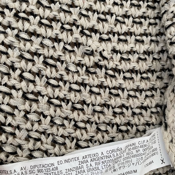 Zara Knit Canada - Picture 3 of 5